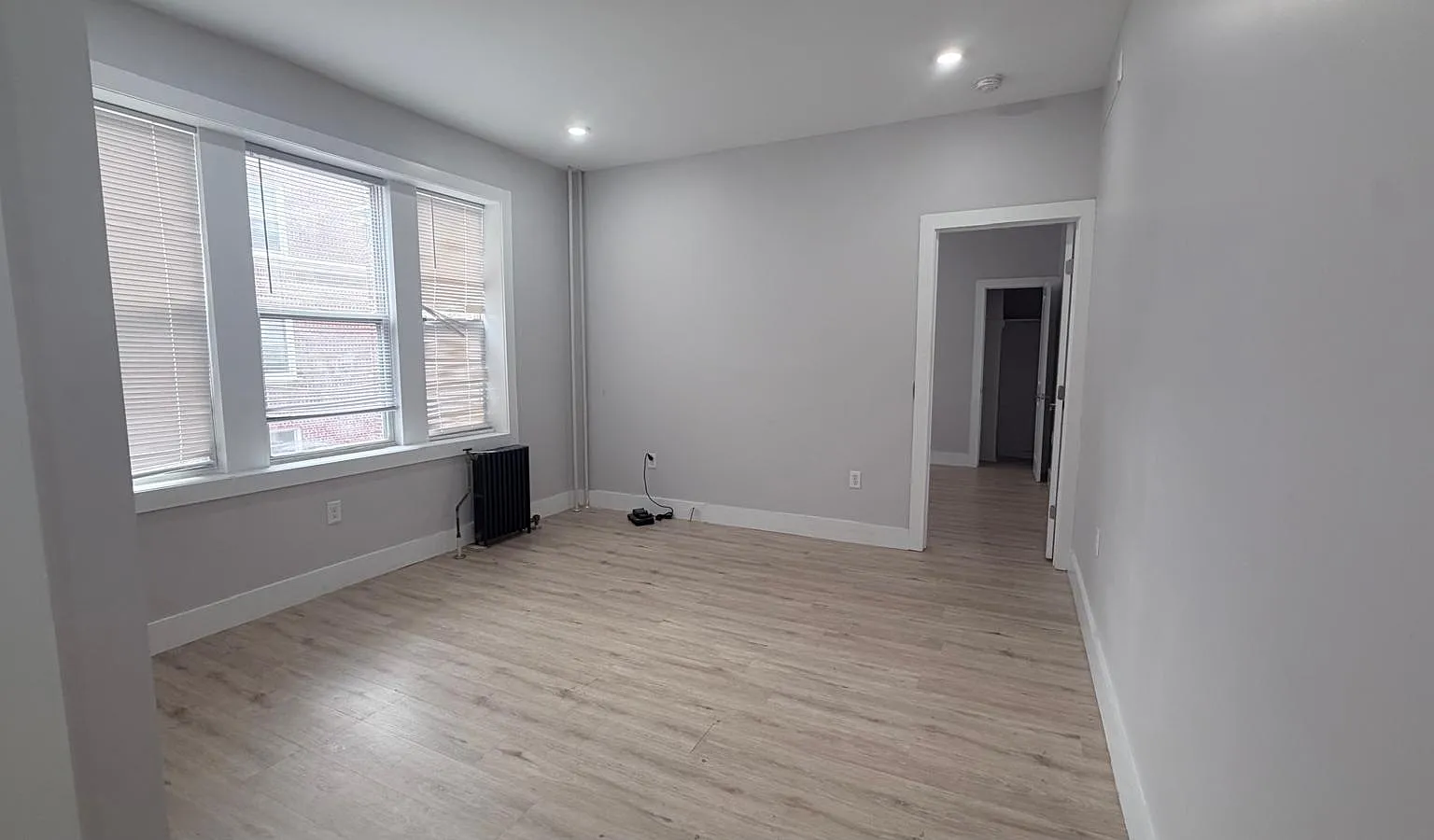 21 Kensington Ave — Photo 4