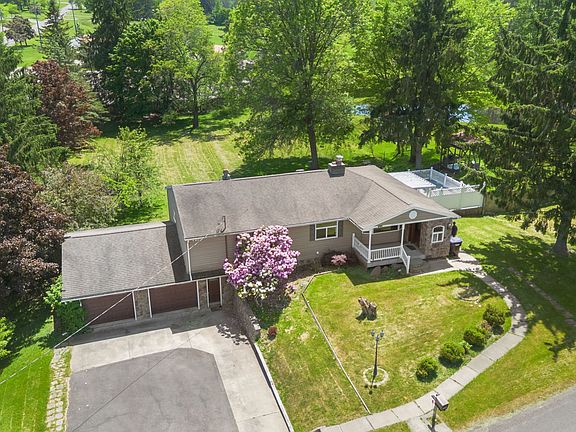 2nd image of 368 Pierce Hill Rd