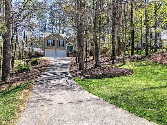 4th image of 205 Cryder Ln