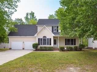 8325 Umstead Rd, Fayetteville, NC 28304