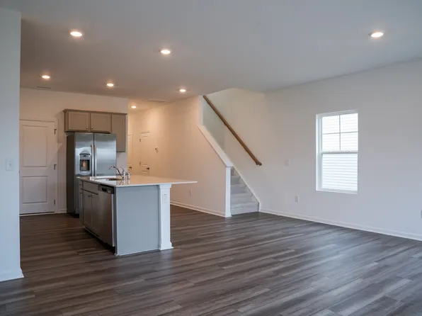 469 Fran Dr, Haw River, NC 27258