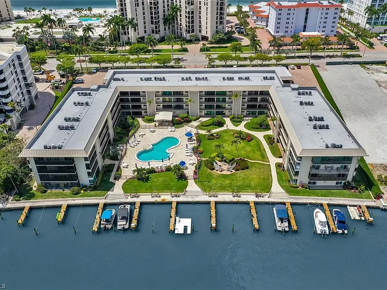 3200 Gulf Shore Blvd N #105 — Photo 29