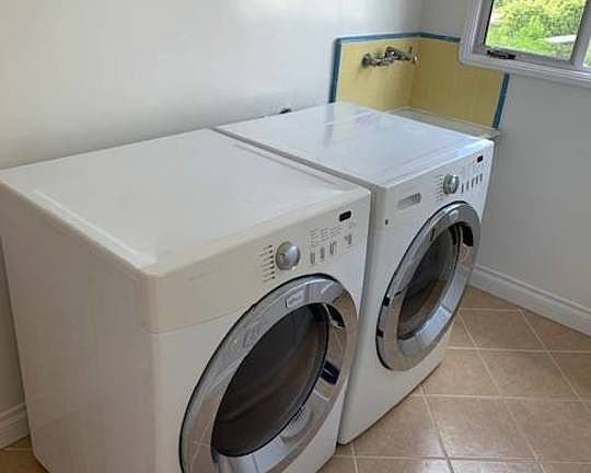 3rd image of 1091 S Ogden Dr #1/2