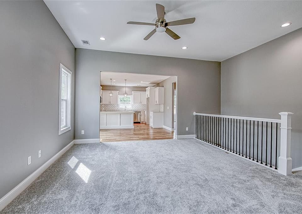 8260 Sunset Dr De Soto, KS Zillow