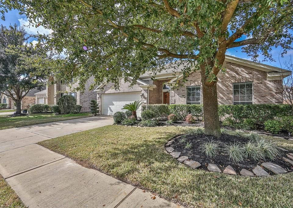 1st image of 15119 Magnoliabough Pl