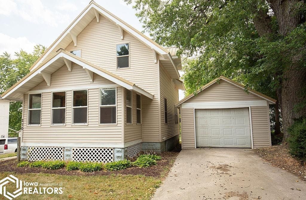 210 S Hall St, Algona, IA 50511 MLS 6311376 Zillow