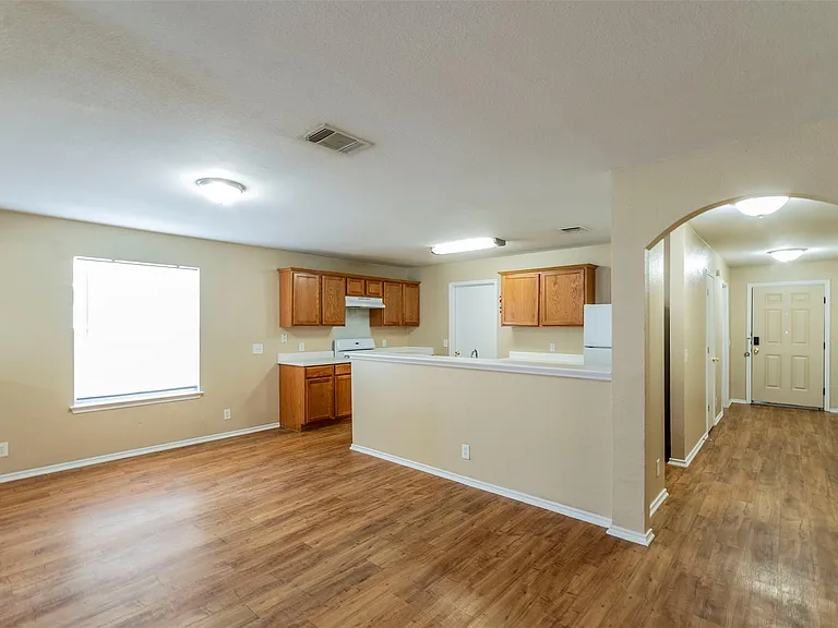 207 Mitchell Dr — Photo 9