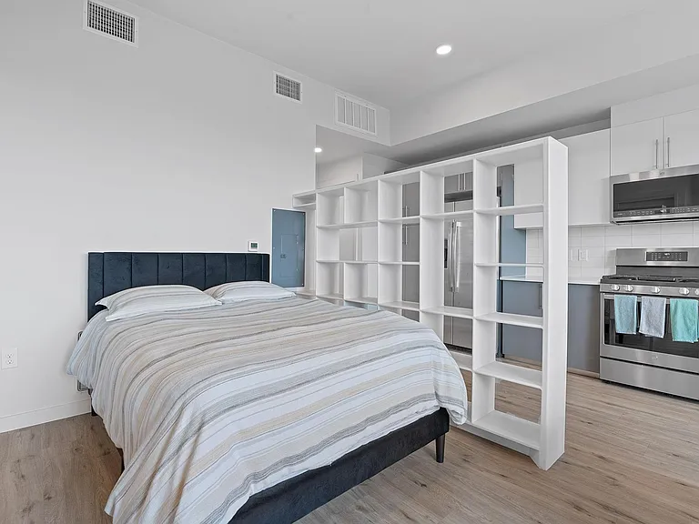 4004 Banister Ln #301 — Photo 8