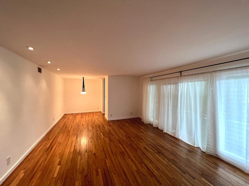 Living / Dining with Linen Curtains
