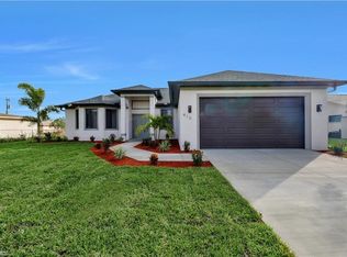 2121 NE 10th Ave, Cape Coral, FL 33909