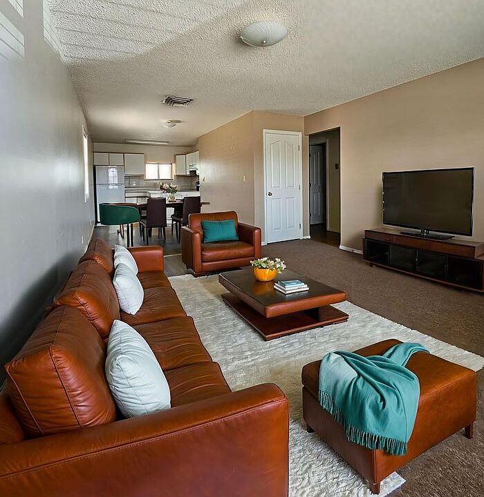 1st image of 1415 Anita St #1411