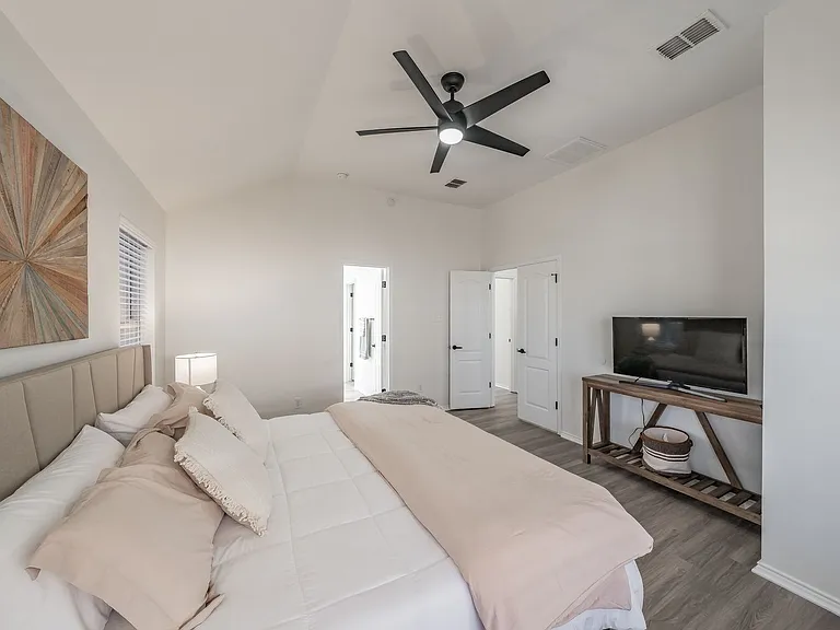 9040 Weller Ln — Photo 34