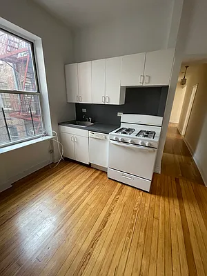 Rented by JMG Properties | media 10