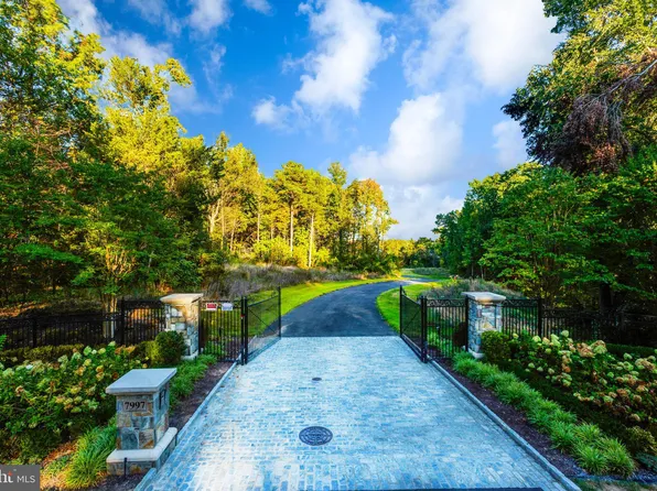 7983 E Boulevard Dr, Alexandria, VA 22308