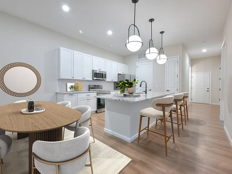 Fairmont Apartments — Photo 10