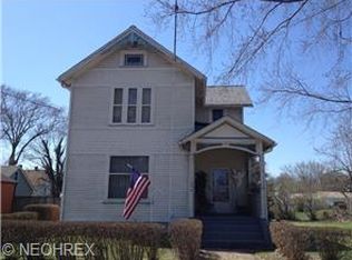 24 N Butler Ave, Niles, OH 44446
