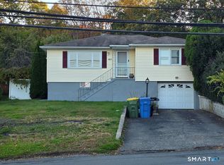 481 Bunker Hill Avenue, Waterbury, CT 06708