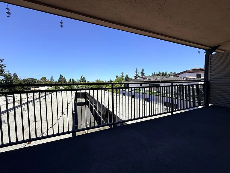 926 Woodside Road, Redwood City — Photo 14