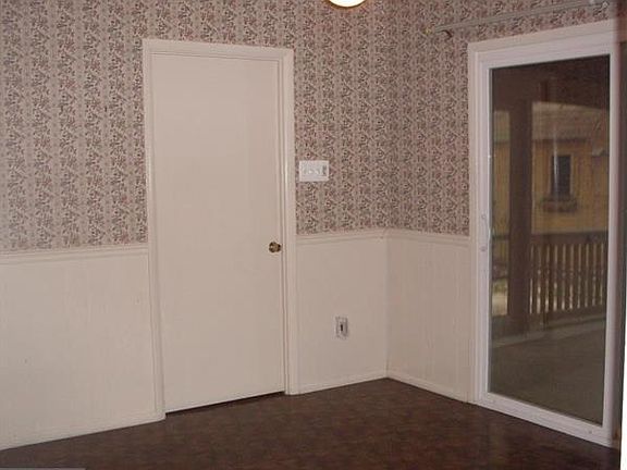 5th image of 4203 Majestic Ln