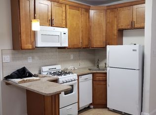 222 E 8th St APT 1B, Brooklyn, NY 11218