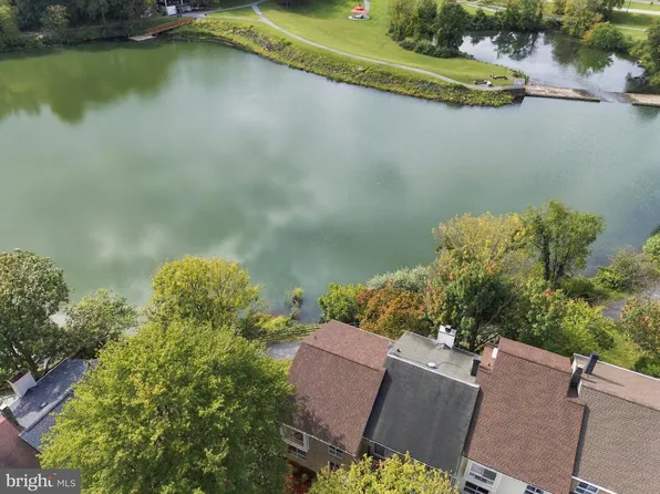 7262 Dockside Ln, Columbia, MD 21045
