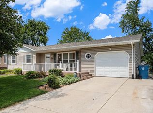 110 Tulip Ct, Hebron, IN