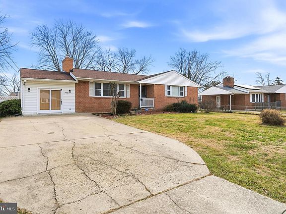 3rd image of 9412 Gwynndale Dr