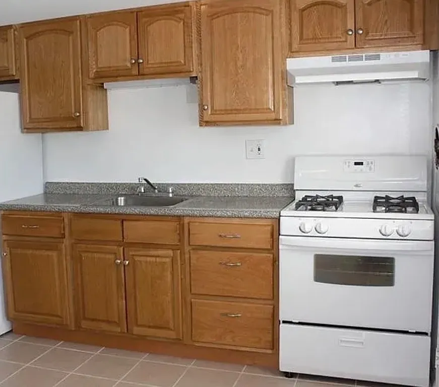 2 bed, $1,800 — Photo 1
