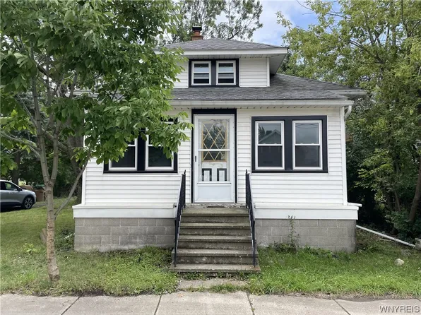 631 French Rd, Cheektowaga, NY 14227