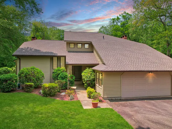 9 Woodland Terrace, Prospect, CT 06712