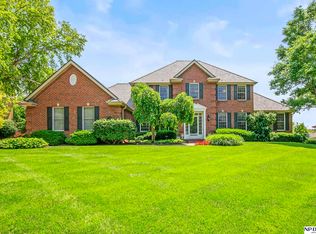 15819 Lake St, Omaha, NE 68116