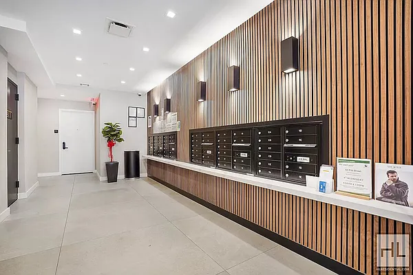 Rented by Highline Residential | media 44