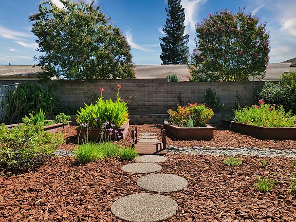 4th image of 4082 Sylvan Glen Ln