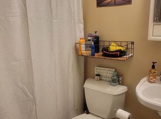 63 Oriole Dr, Decatur, IL 62526