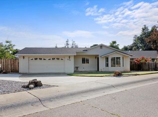 3534 Adams Ln, Redding, CA 96002