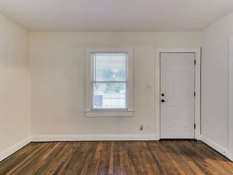 625 W Dewey St — Photo 41