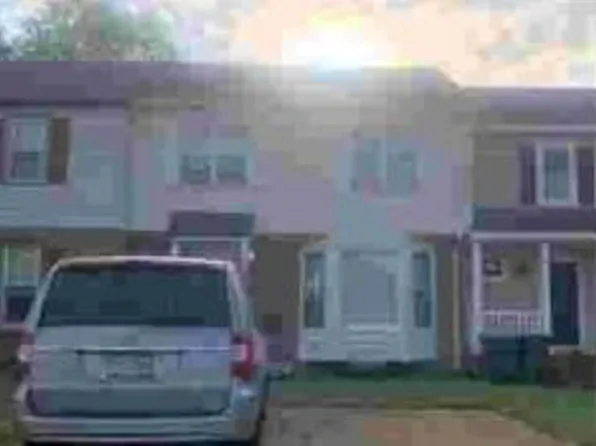 8 W Wainwright Dr, Poquoson, VA 23662