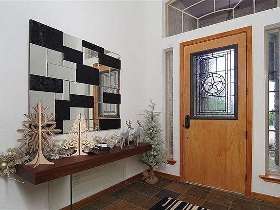 4th image of 70 Shoal Creek Cir