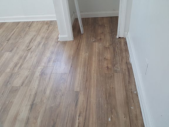 4th image of 2064 Caroline Ave
