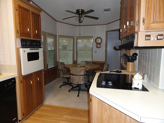 5th image of 821 E Palm Valley Dr