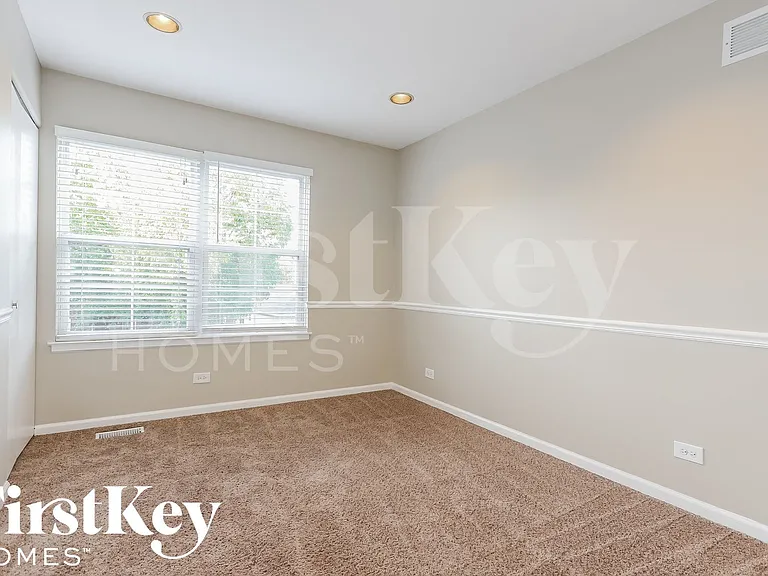 298 N Crooked Lake Ln — Photo 9
