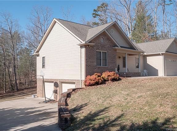 2nd image of 3611 Hollow Oak Ln