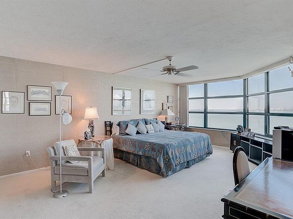 5th image of 988 Blvd Of The Arts APT 1017