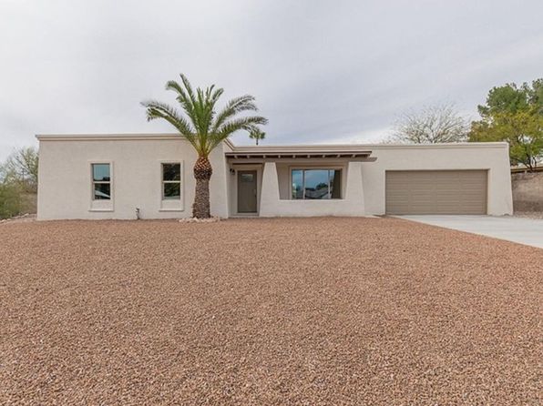 5225 N Whispering Hills Ln