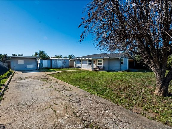 3rd image of 323 Rogers Ln