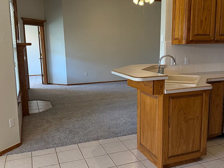 425 Plantation Ter — Photo 6