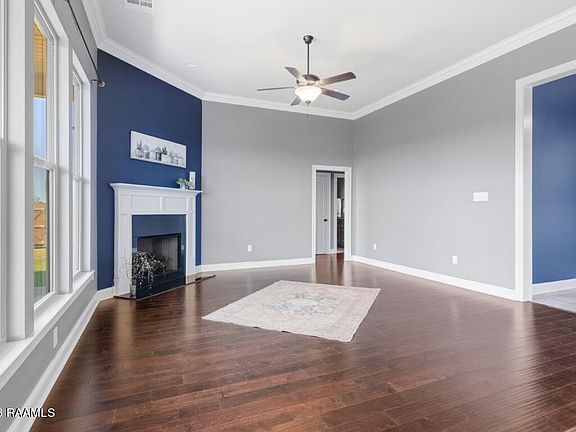 5th image of 405 Arbor Springs Dr