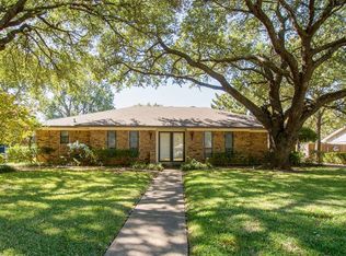 426 Marcus Dr, Lewisville, TX 75057