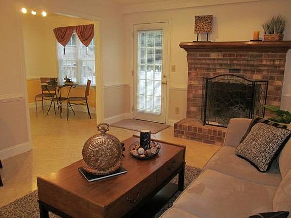 5th image of 533 Mulligan Dr