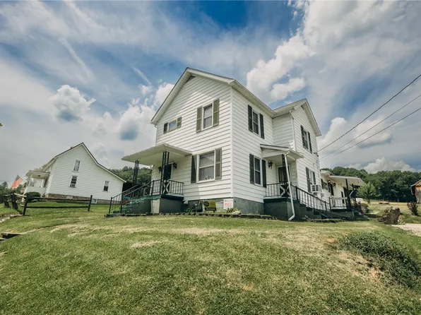 130 Shelocta St, Creekside, PA 15732
